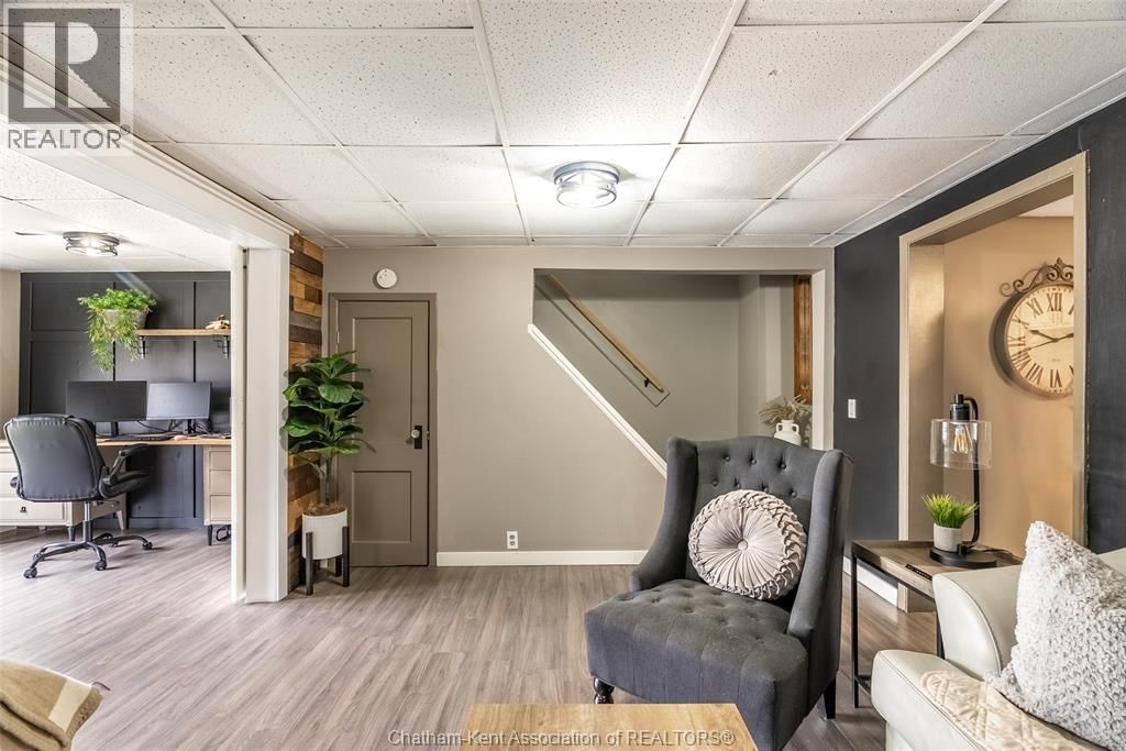 35 LLYDICAN AVENUE Image 8