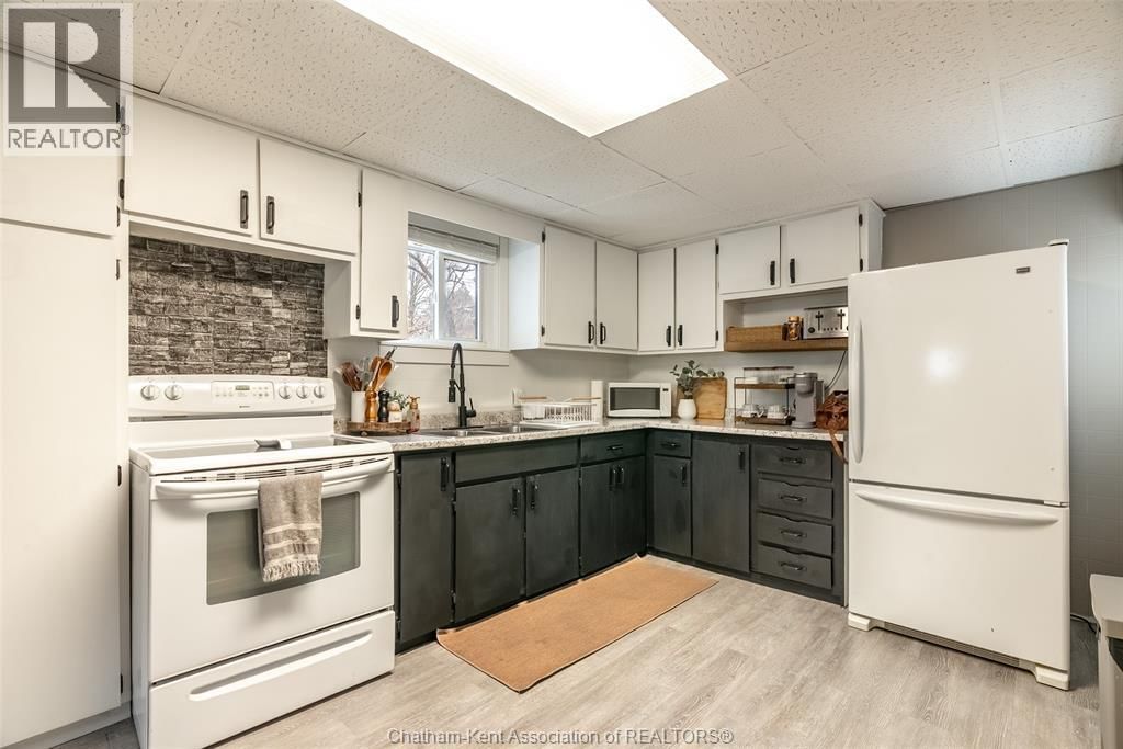 35 LLYDICAN AVENUE Image 9