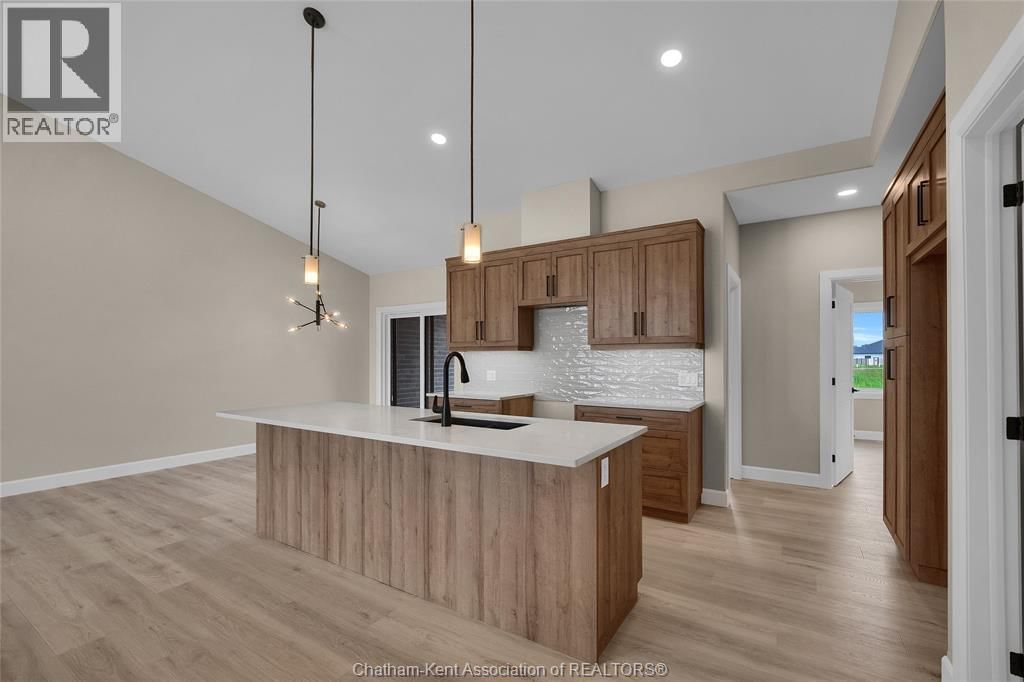 567 KEIL TRAIL NORTH Image 12