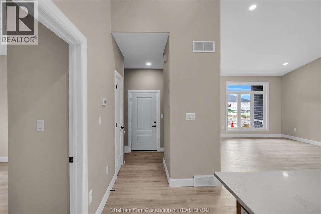 567 KEIL TRAIL NORTH Image 31