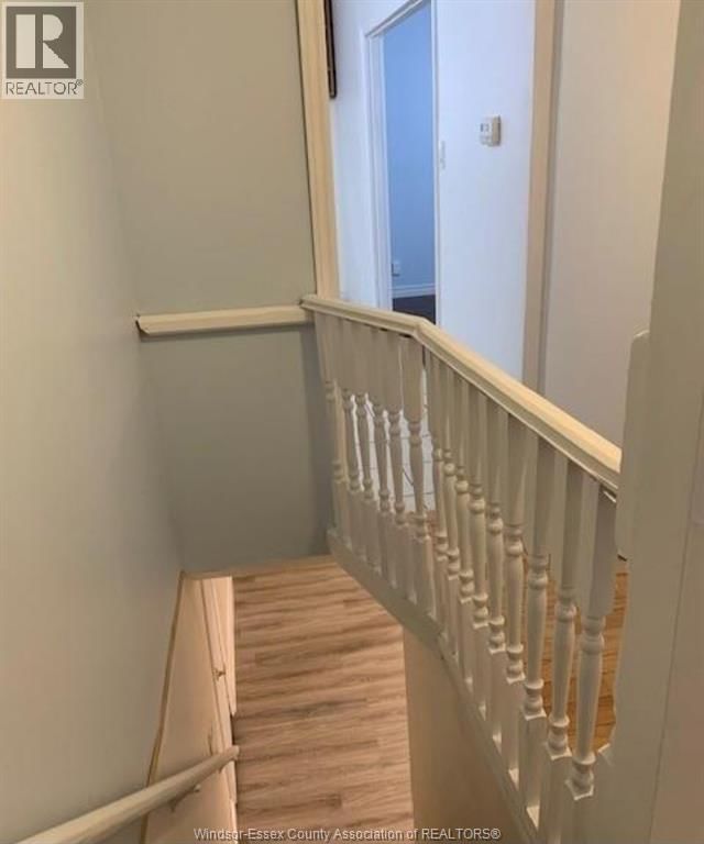 1561 YORK ST Image 6