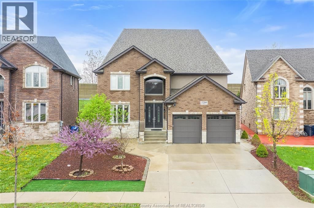 2280 DANDURAND Image 1