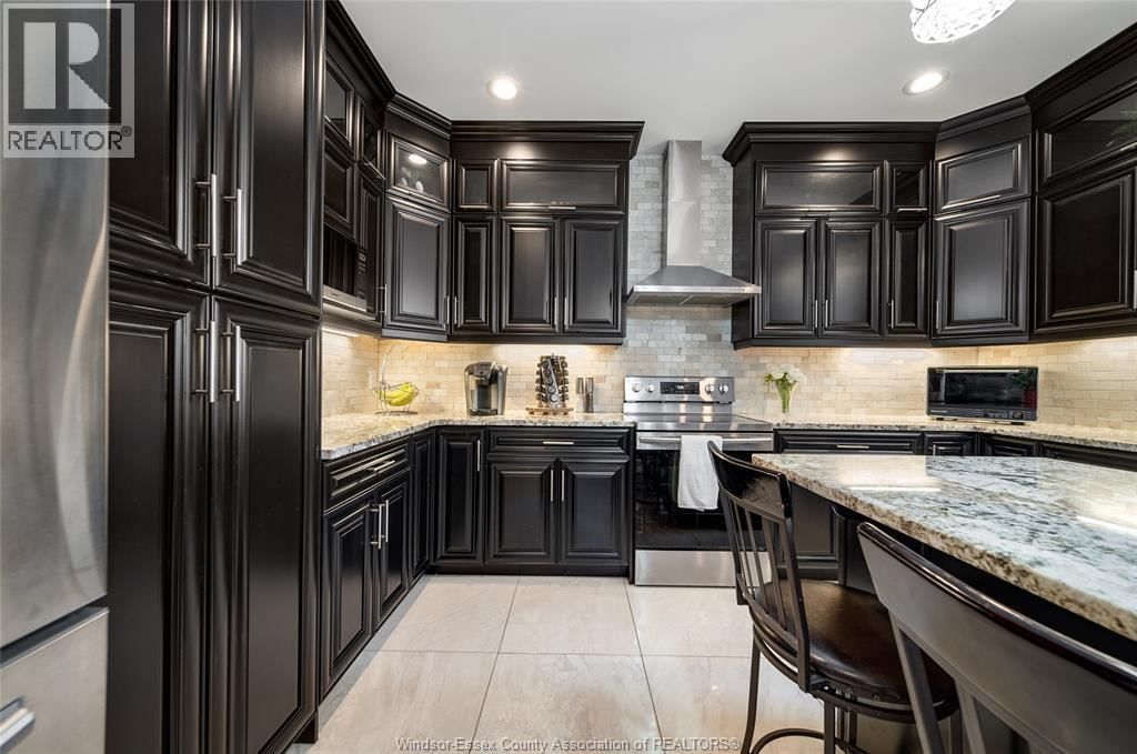 2280 DANDURAND Image 15