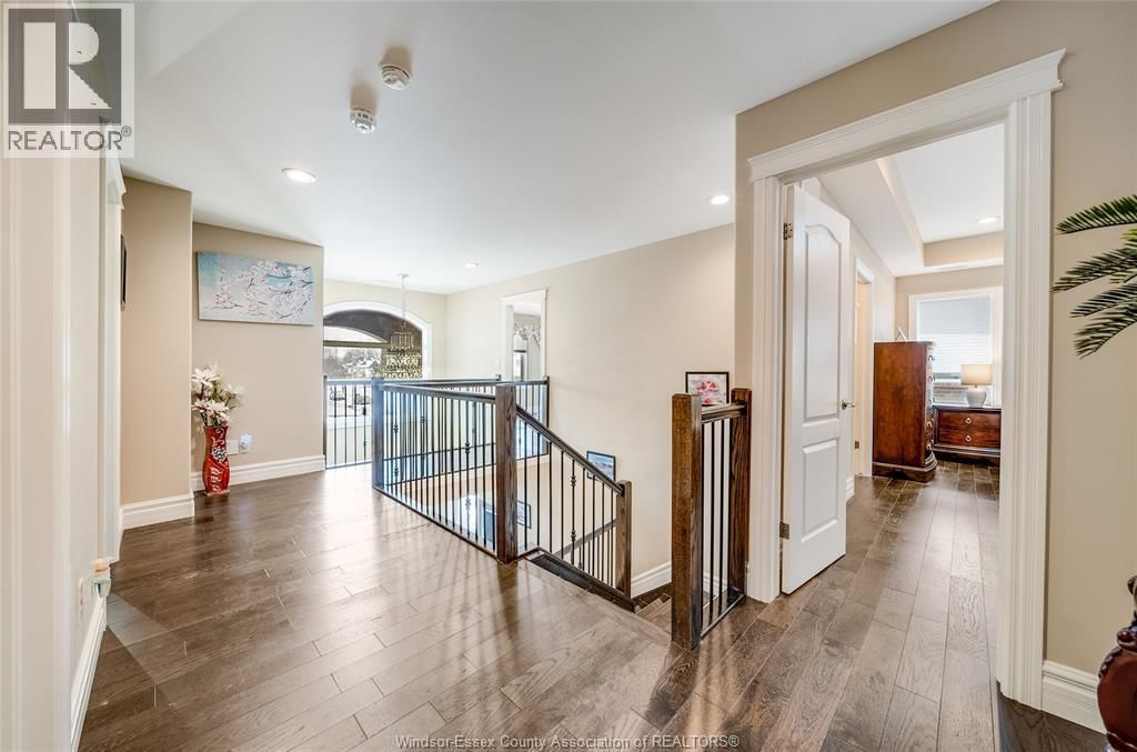 2280 DANDURAND Image 19