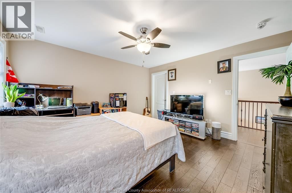 2280 DANDURAND Image 30