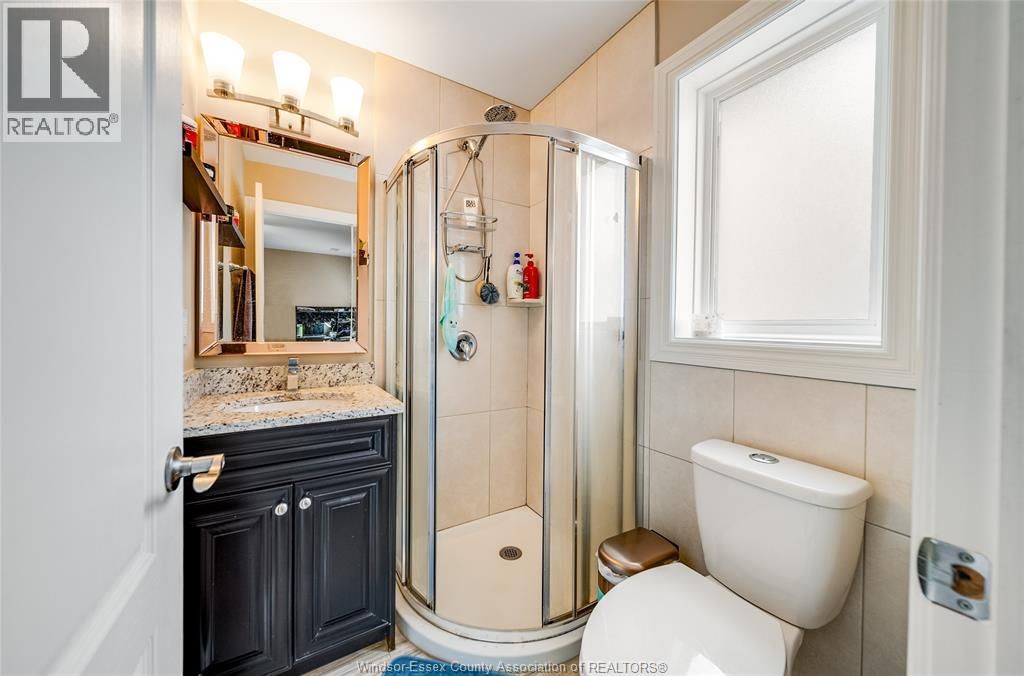 2280 DANDURAND Image 31