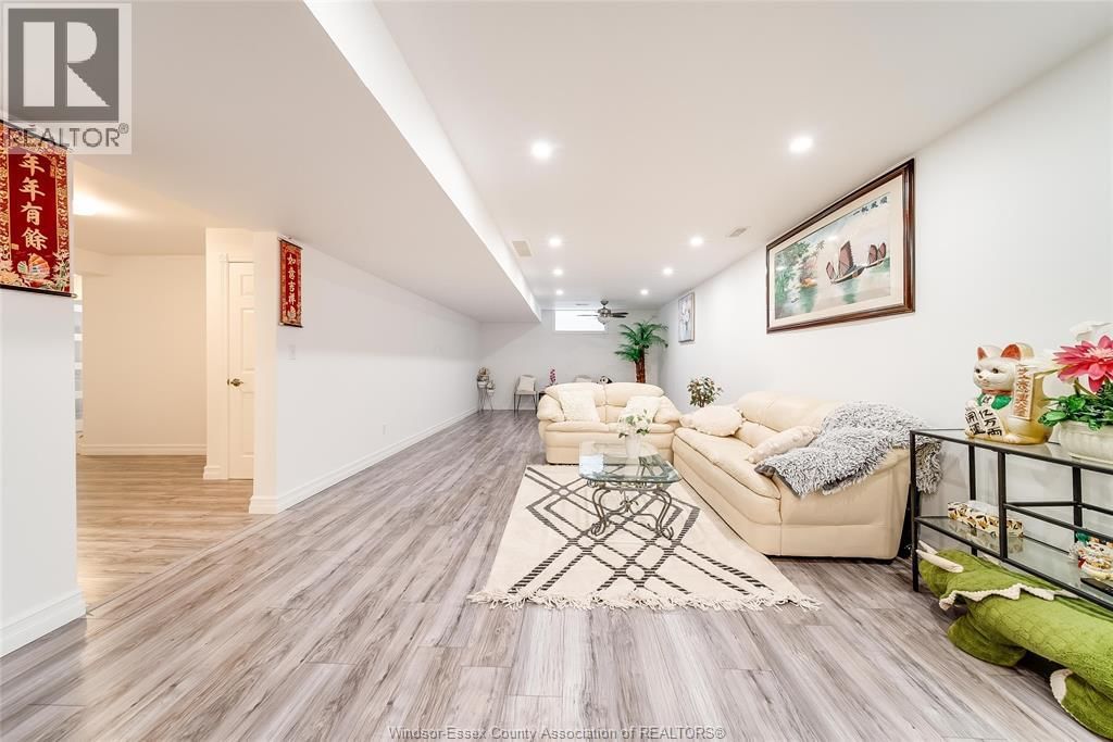 2280 DANDURAND Image 42