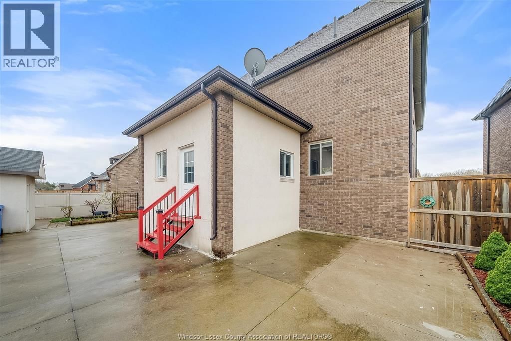 2280 DANDURAND Image 45