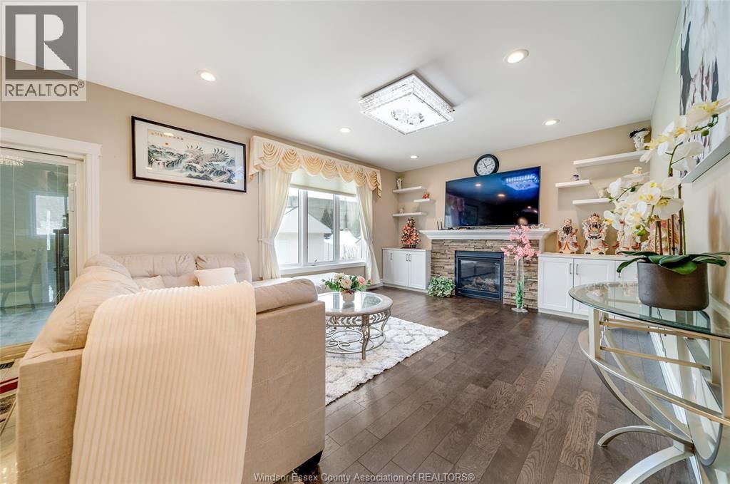 2280 DANDURAND Image 7