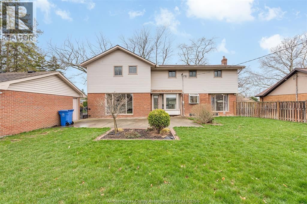 3748 OUELLETTE AVENUE Image 17