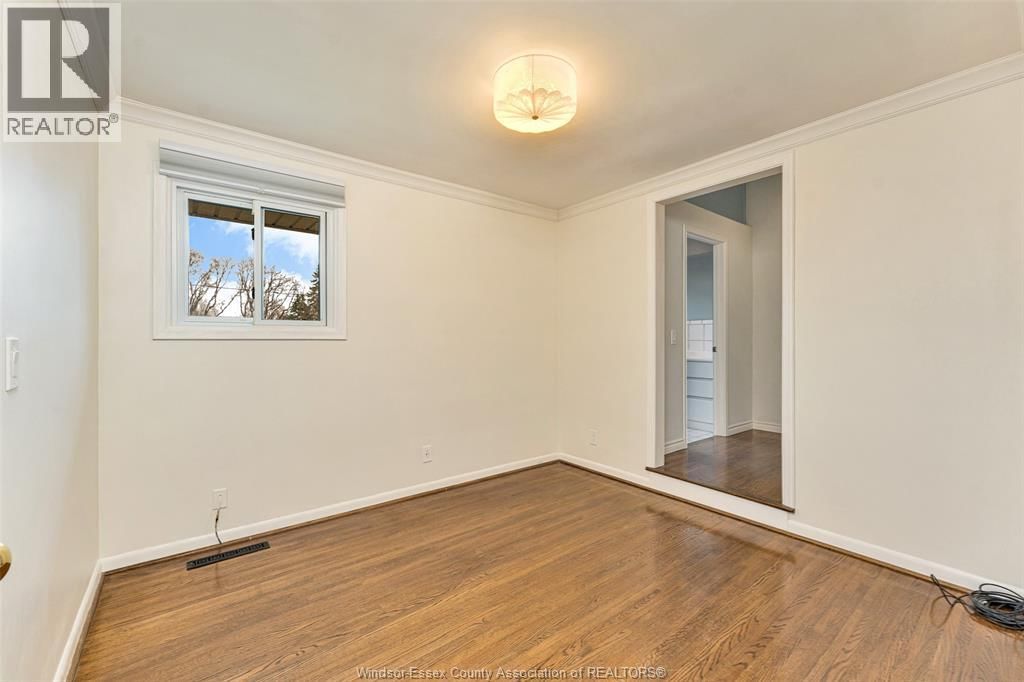 3748 OUELLETTE AVENUE Image 38