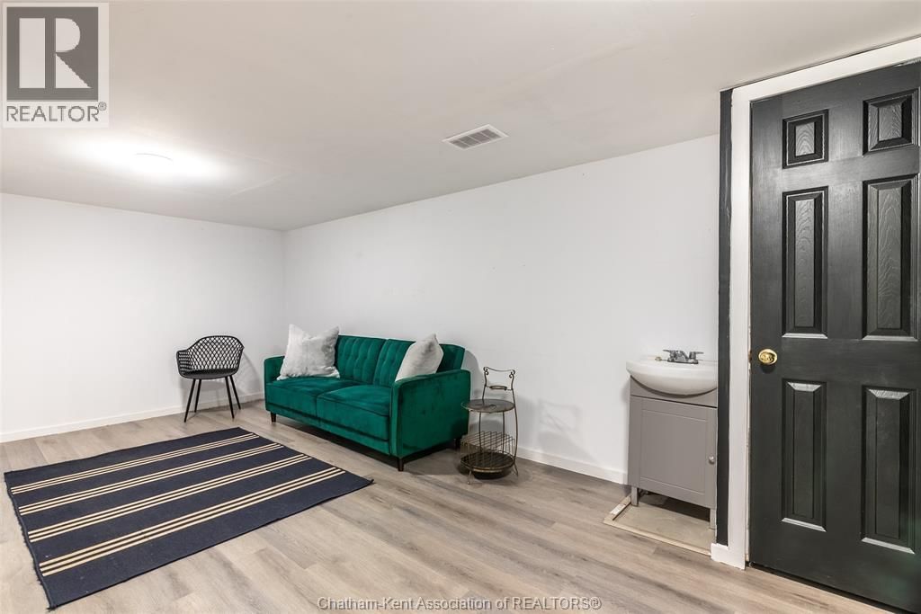 164 TIMMINS CRESCENT Image 10