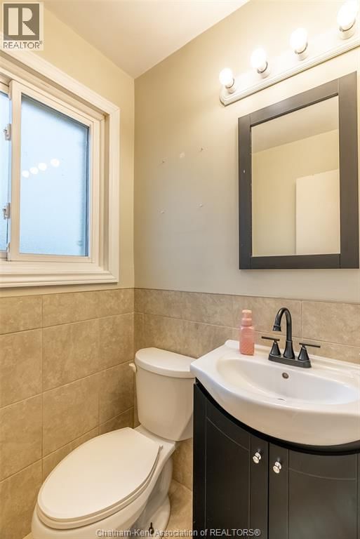 164 TIMMINS CRESCENT Image 15