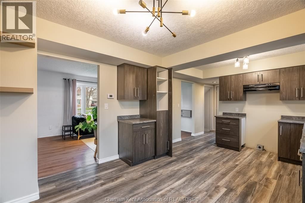 164 TIMMINS CRESCENT Image 18