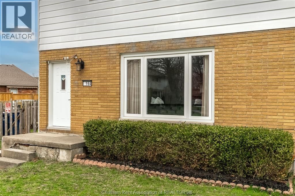 164 TIMMINS CRESCENT Image 2