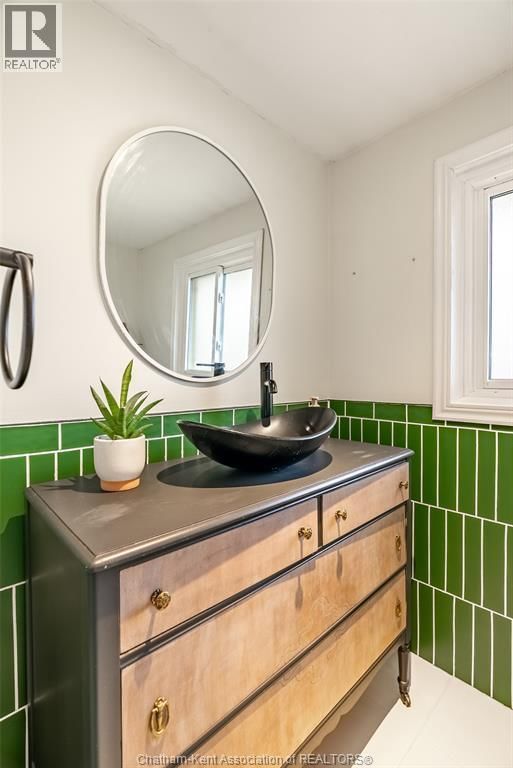 164 TIMMINS CRESCENT Image 23