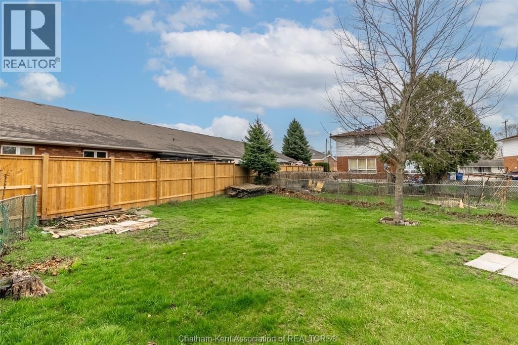 164 TIMMINS CRESCENT Image 9