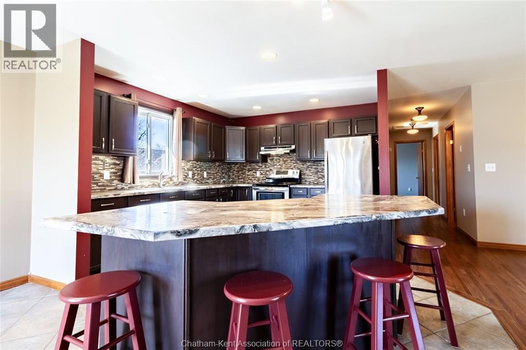 6201 MAIN STREET Image 21