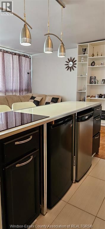 1412 - 111 RIVERSIDE DRIVE EAST Image 24