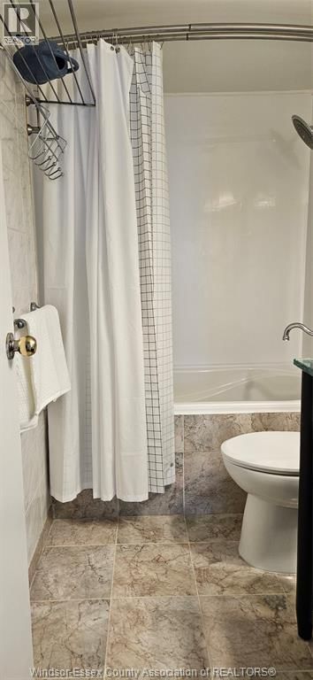 1412 - 111 RIVERSIDE DRIVE EAST Image 28