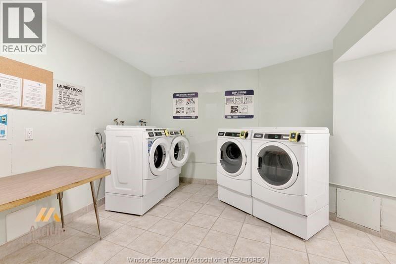 1412 - 111 RIVERSIDE DRIVE EAST Image 32