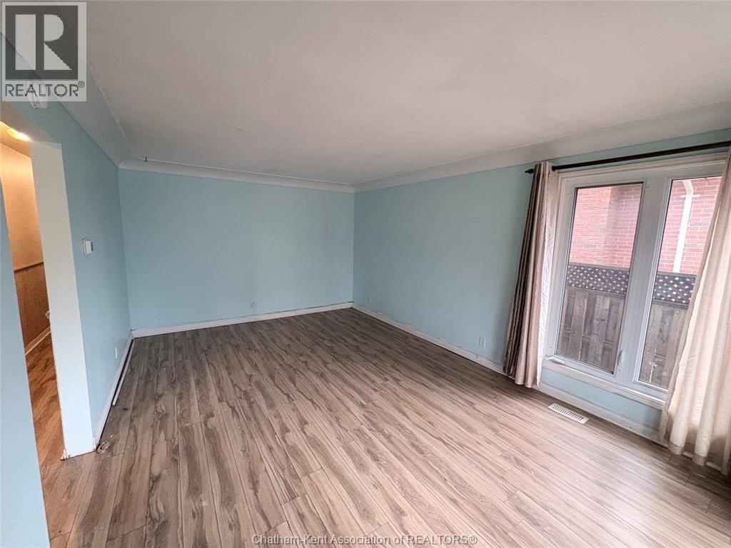 40 DAUW AVENUE Image 6