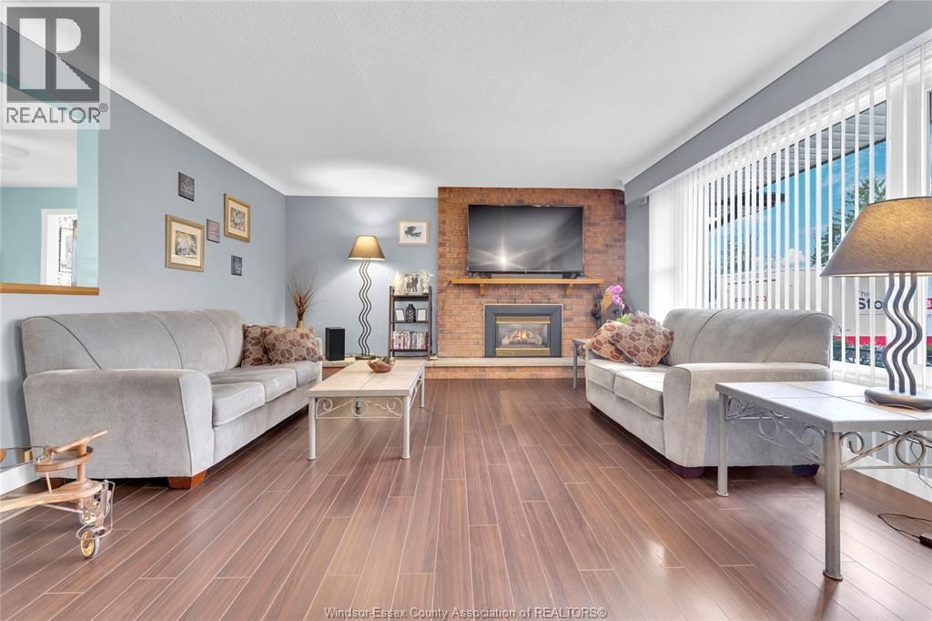 771 ST. PIERRE STREET Image 2