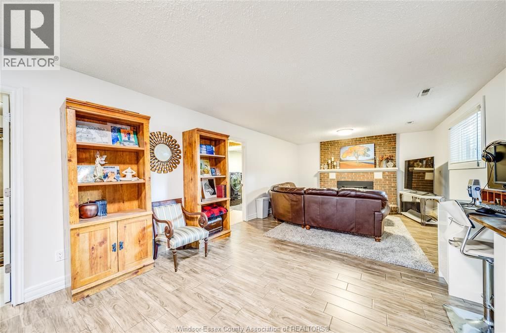 13158 DILLON DRIVE Image 20