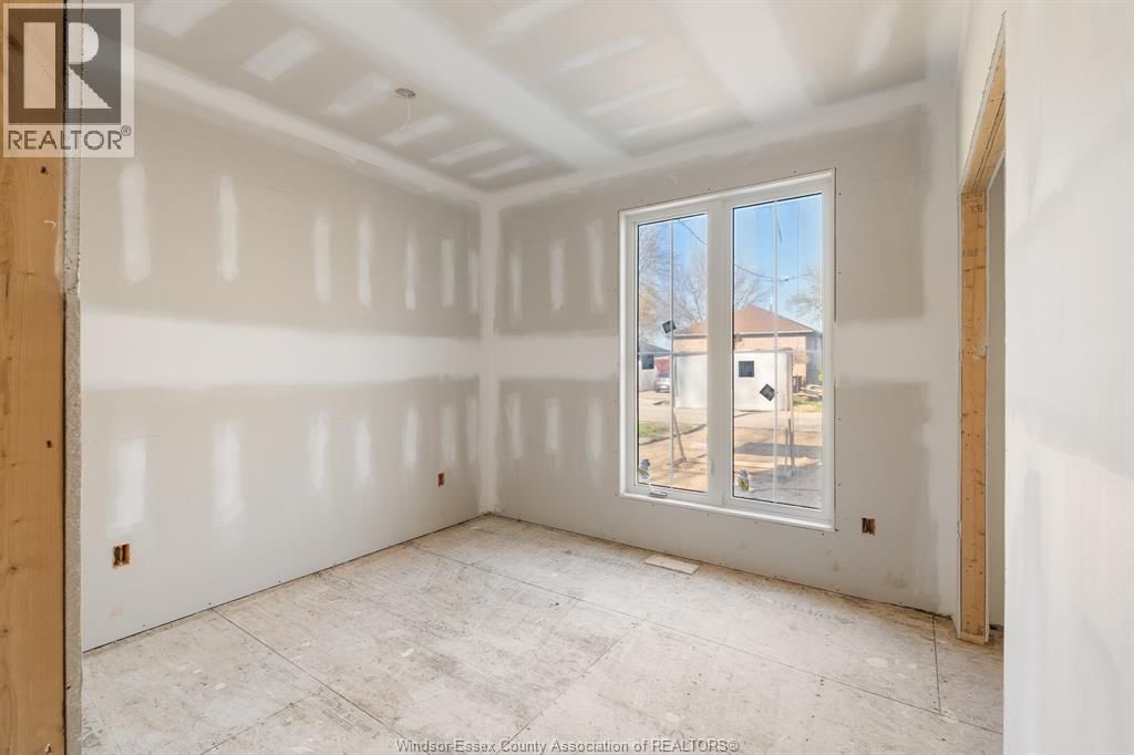 252 FORD ROAD Image 11