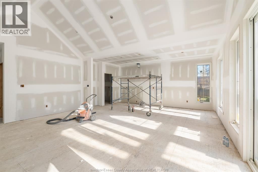 252 FORD ROAD Image 13