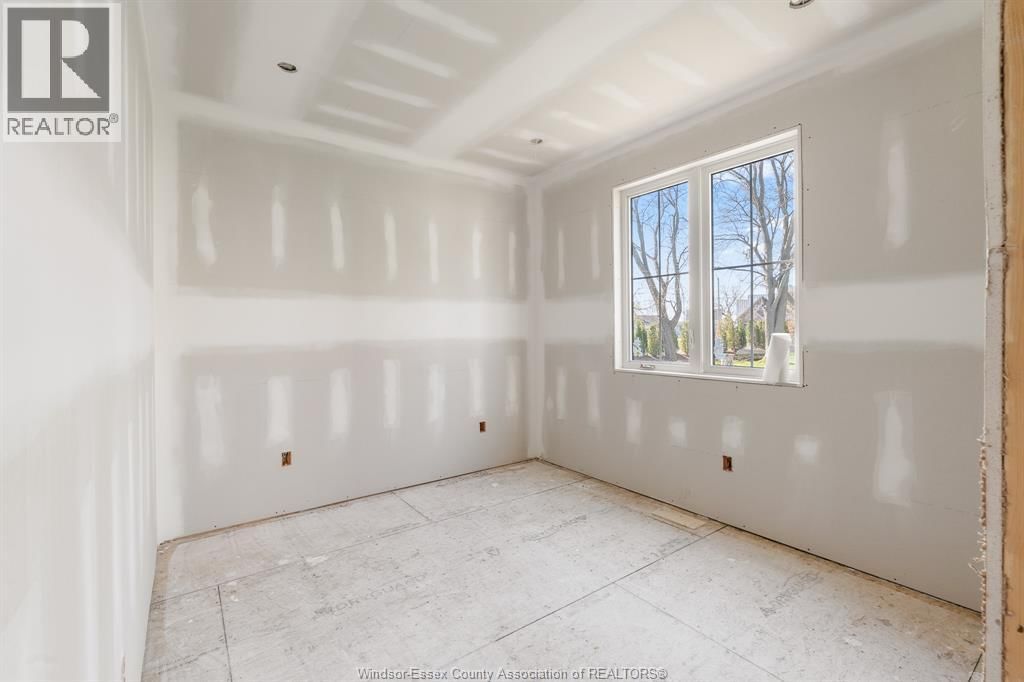 252 FORD ROAD Image 18