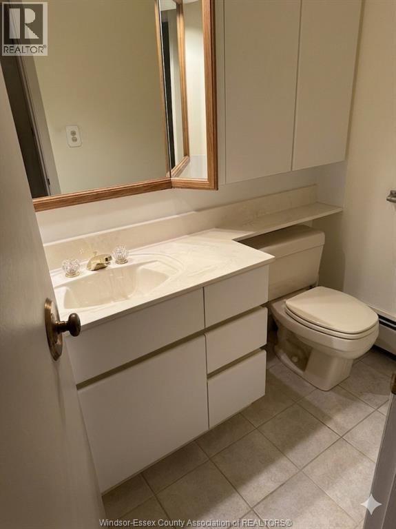 4470 RIVERSIDE DRIVE Image 17