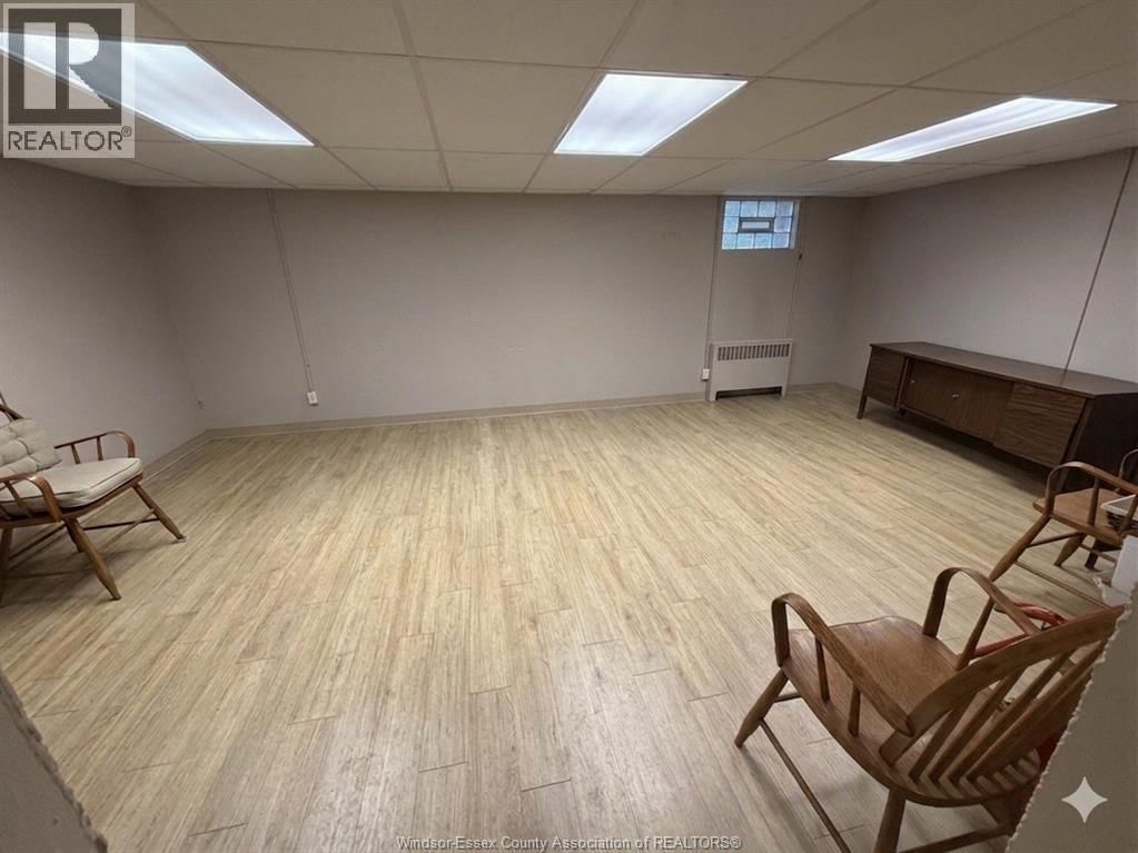 4470 RIVERSIDE DRIVE Image 28