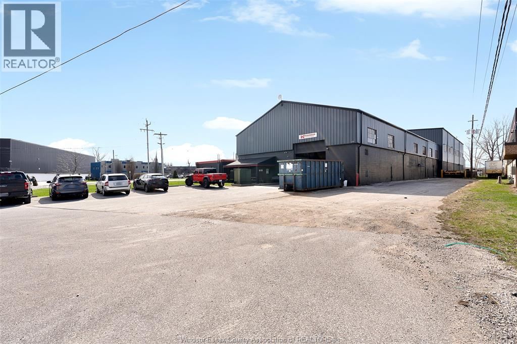 1720 NORTH TALBOT ROAD Image 2