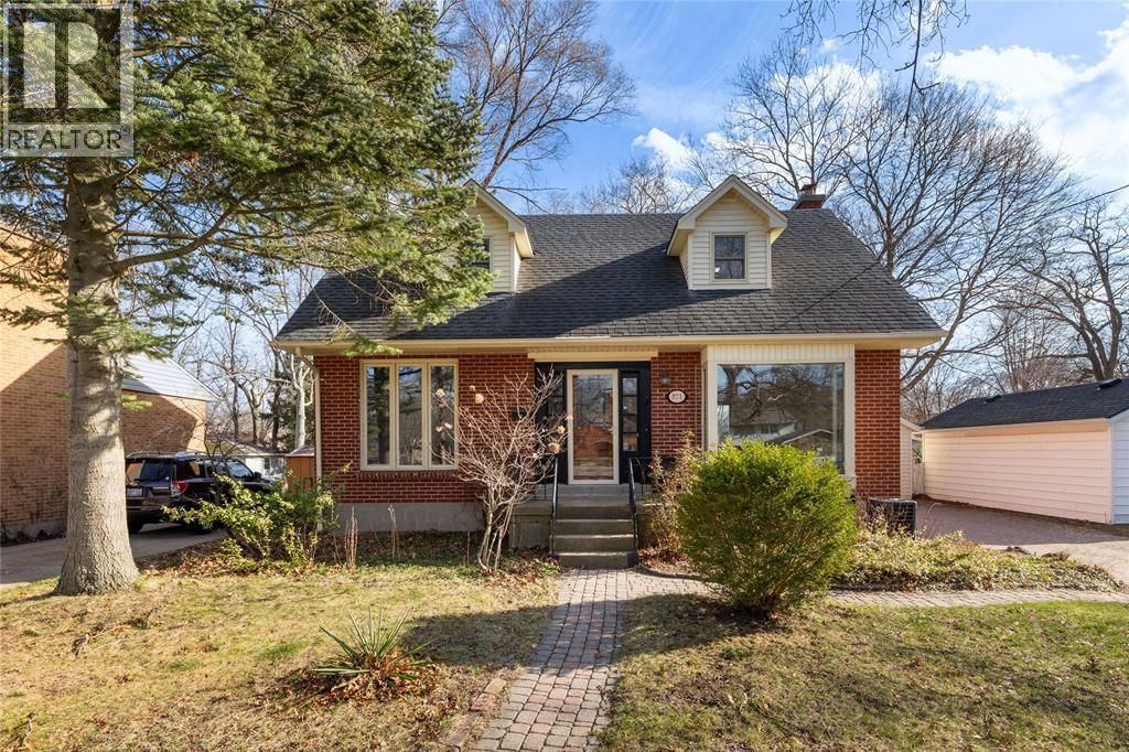 871 LAKESHORE ROAD Image 2