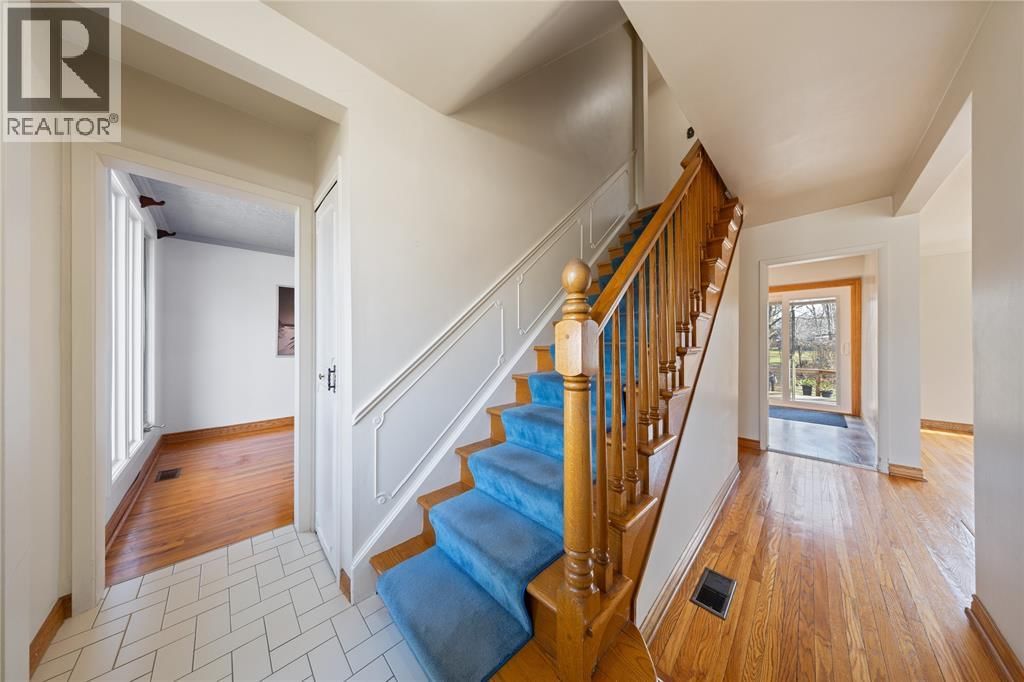 871 LAKESHORE ROAD Image 25