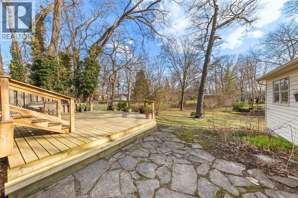 871 LAKESHORE ROAD Image 4