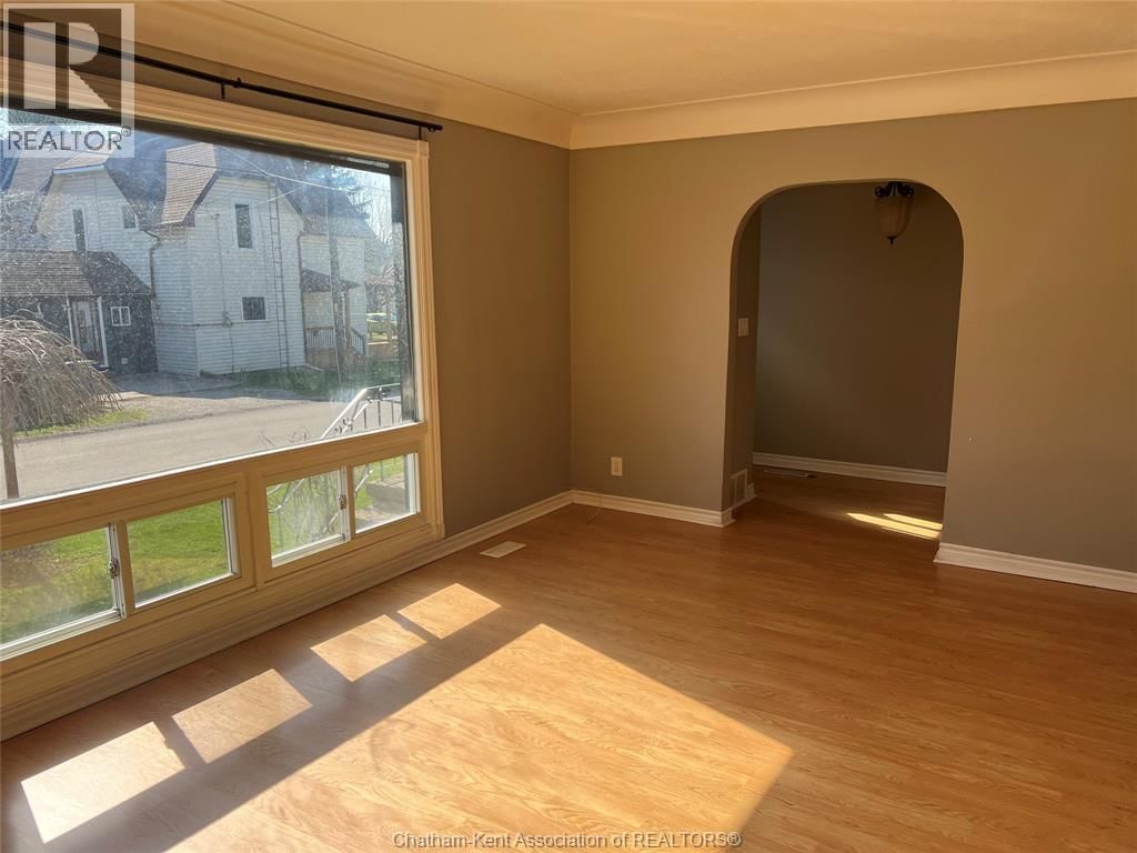 77 FLORENCE STREET Image 10