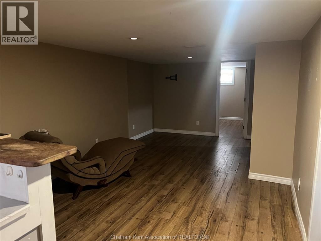 77 FLORENCE STREET Image 11