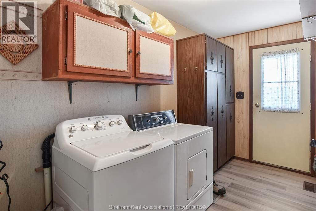 48 ANGER STREET Image 20