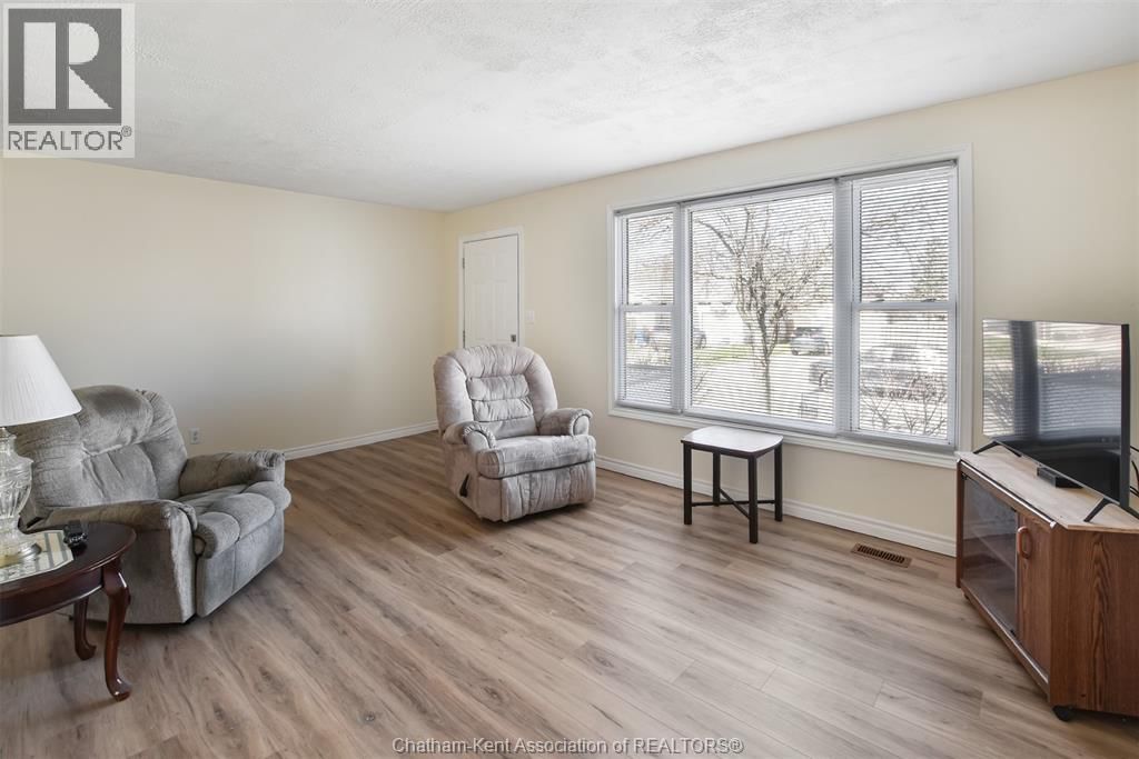 48 ANGER STREET Image 5