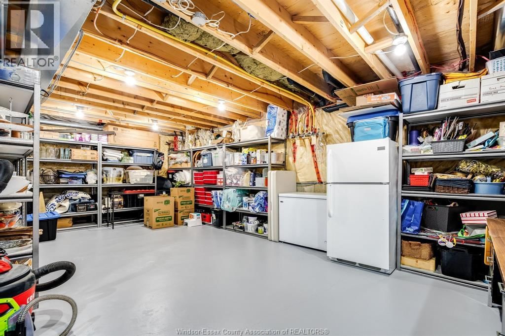 1006 LILYDALE Image 35