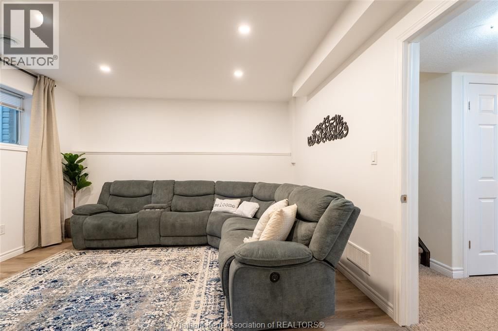 30 ST MICHAEL AVENUE Image 32