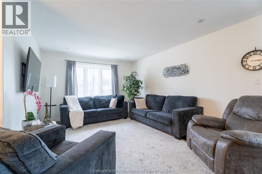 30 ST MICHAEL AVENUE Image 7