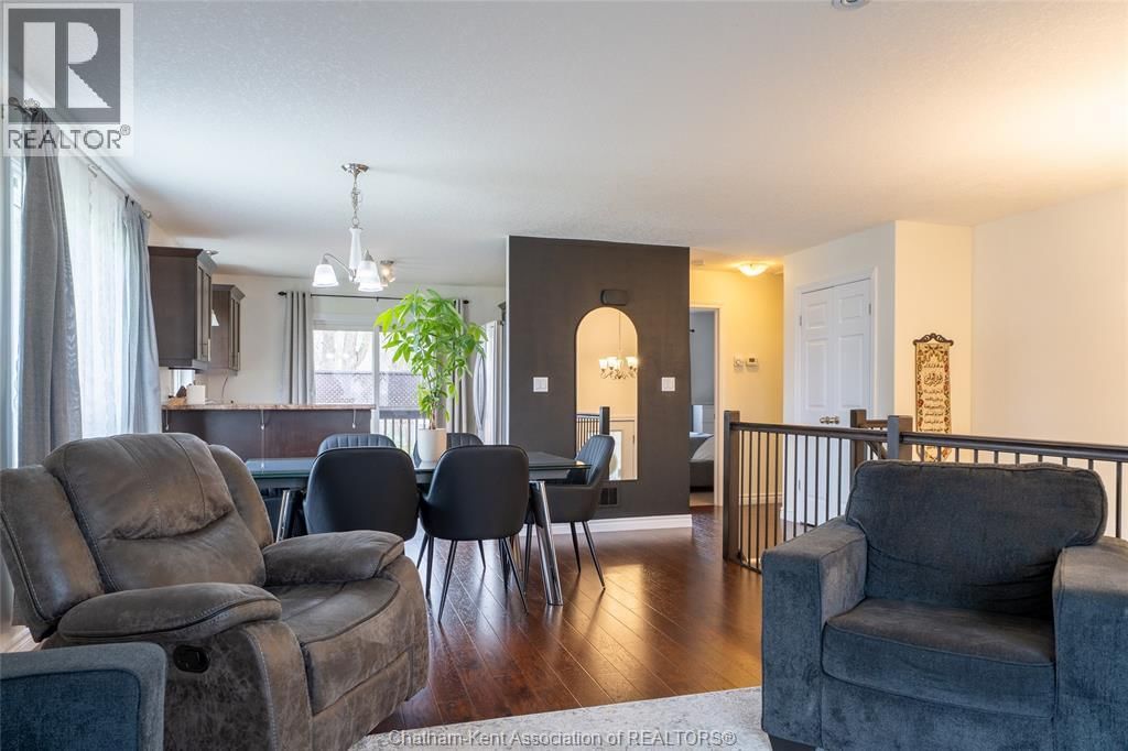 30 ST MICHAEL AVENUE Image 8