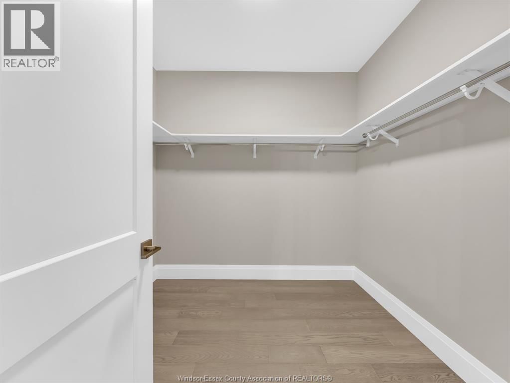 61 HILTON COURT Image 25