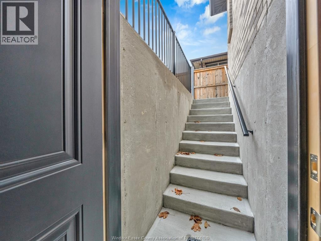 61 HILTON COURT Image 40