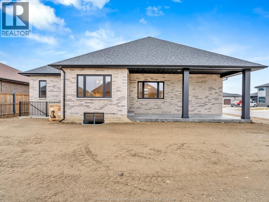 61 HILTON COURT Image 44