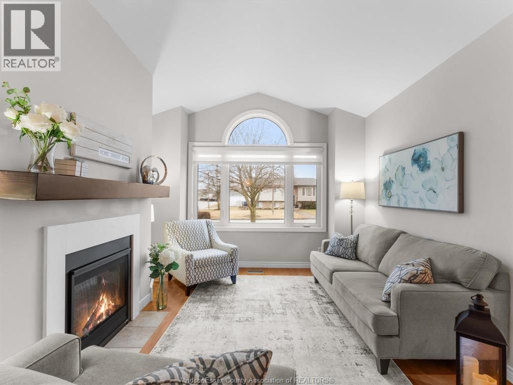 46 BRUSH CRESCENT Image 4