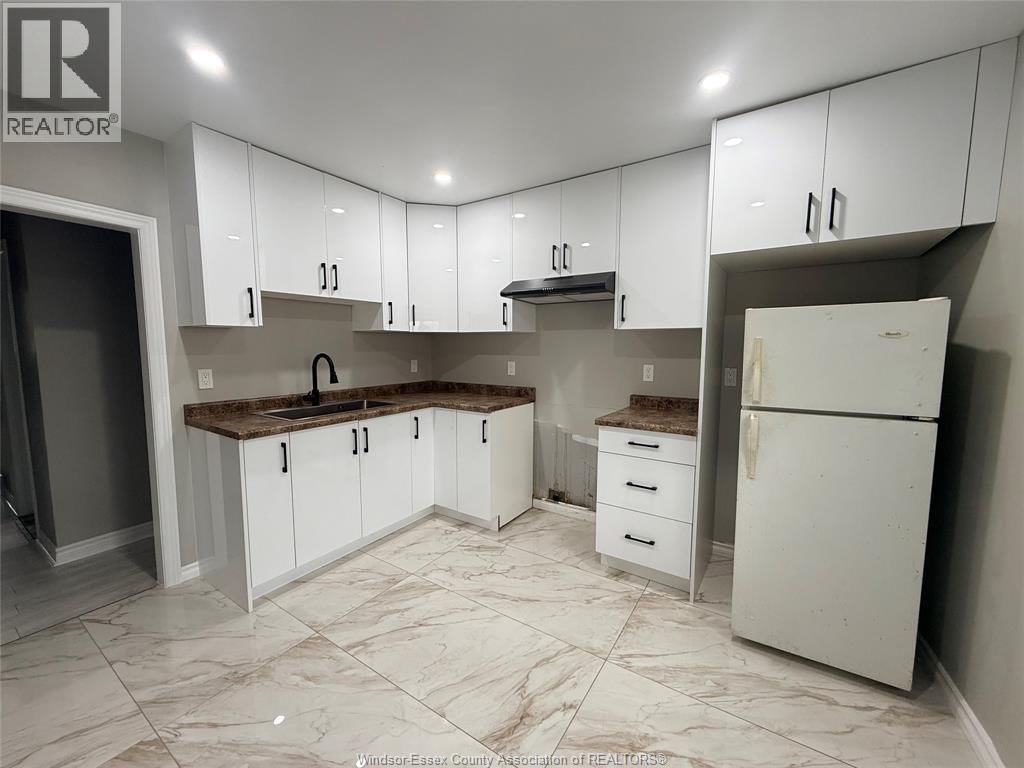 2 - 805 BRUCE AVENUE Image 2